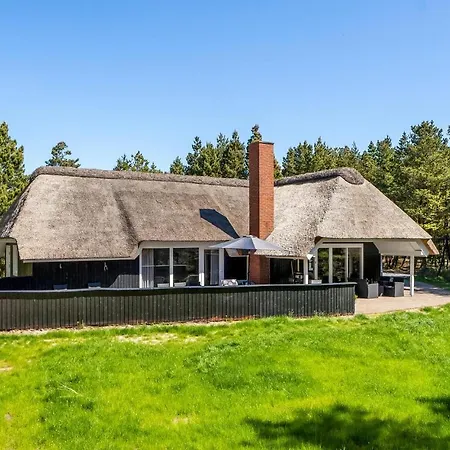 Dom wakacyjny Pet Friendly Home In Blavand With Sauna