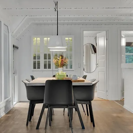 Дом отдыха In With Sauna